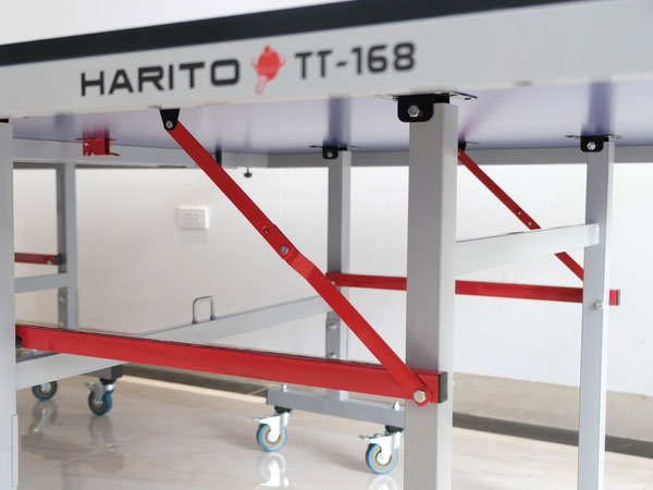 Bàn bóng bàn có khung thép chắc chắn Bàn bóng bàn