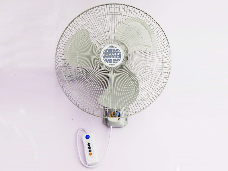 Quạt treo tường Komasu KM45CT (lồng mạ, công tắc bấm)