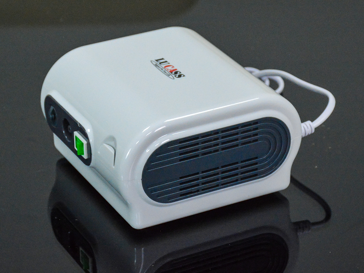 Máy xông khí dung Lucass phun ra hạt sương mịn và đều Máy xông khí dung Lucass