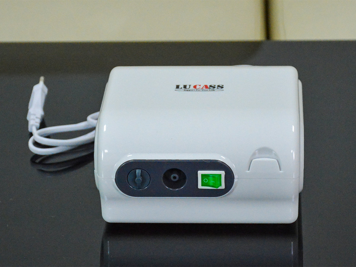 Máy xông khí dung Lucass AXD-313 (LC-33) Máy xông khí dung Lucass AXD-313 (LC-33)