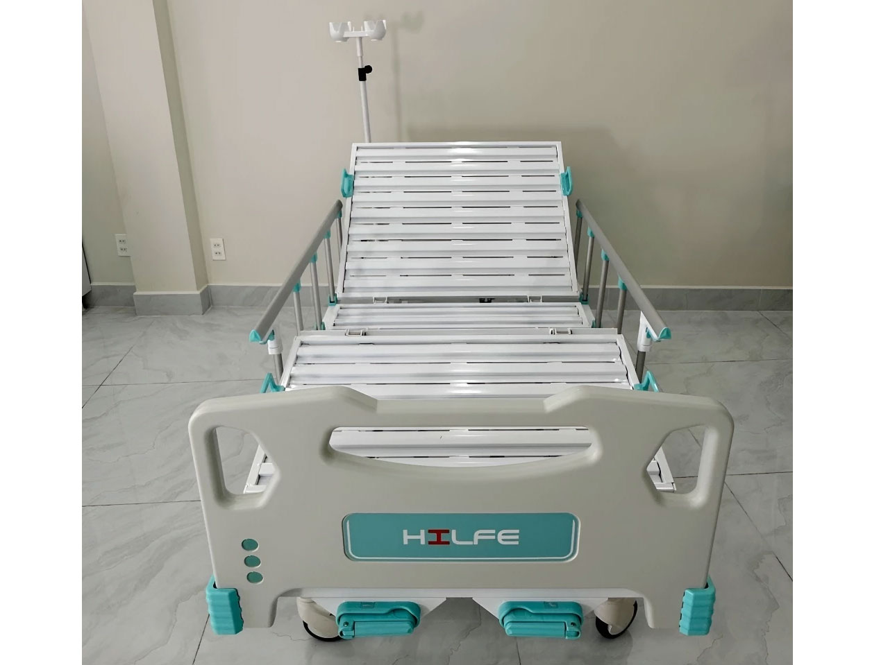 Giường y tế Hilfe  
