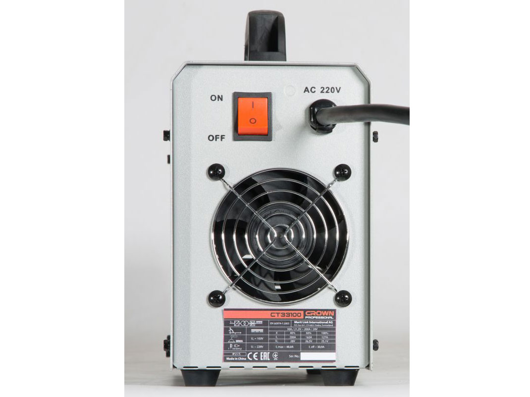 Crown CT 33100 dùng điện 220V Crown CT 33100