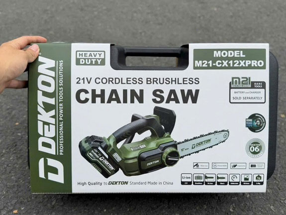 Máy cưa xích Dekton