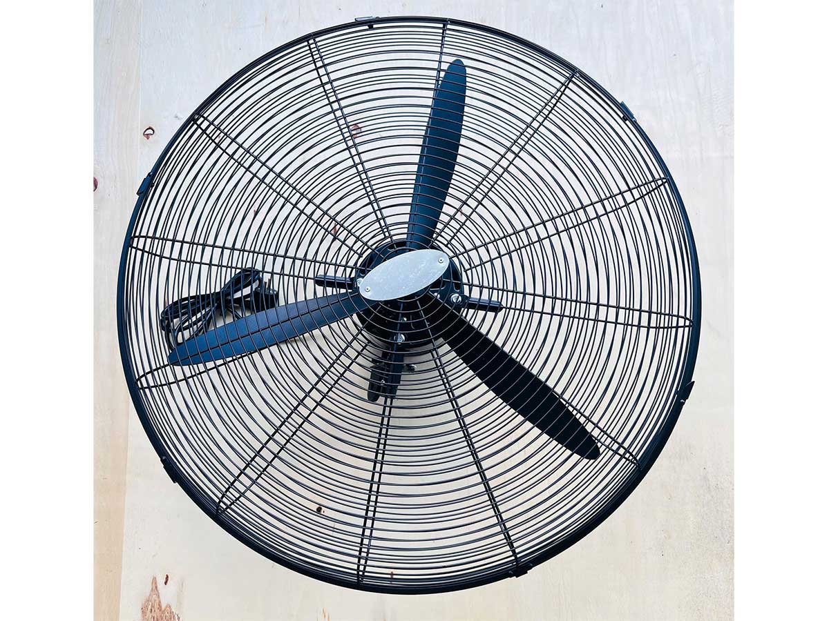 Quạt công nghiệp treo tường Sumika SW560
