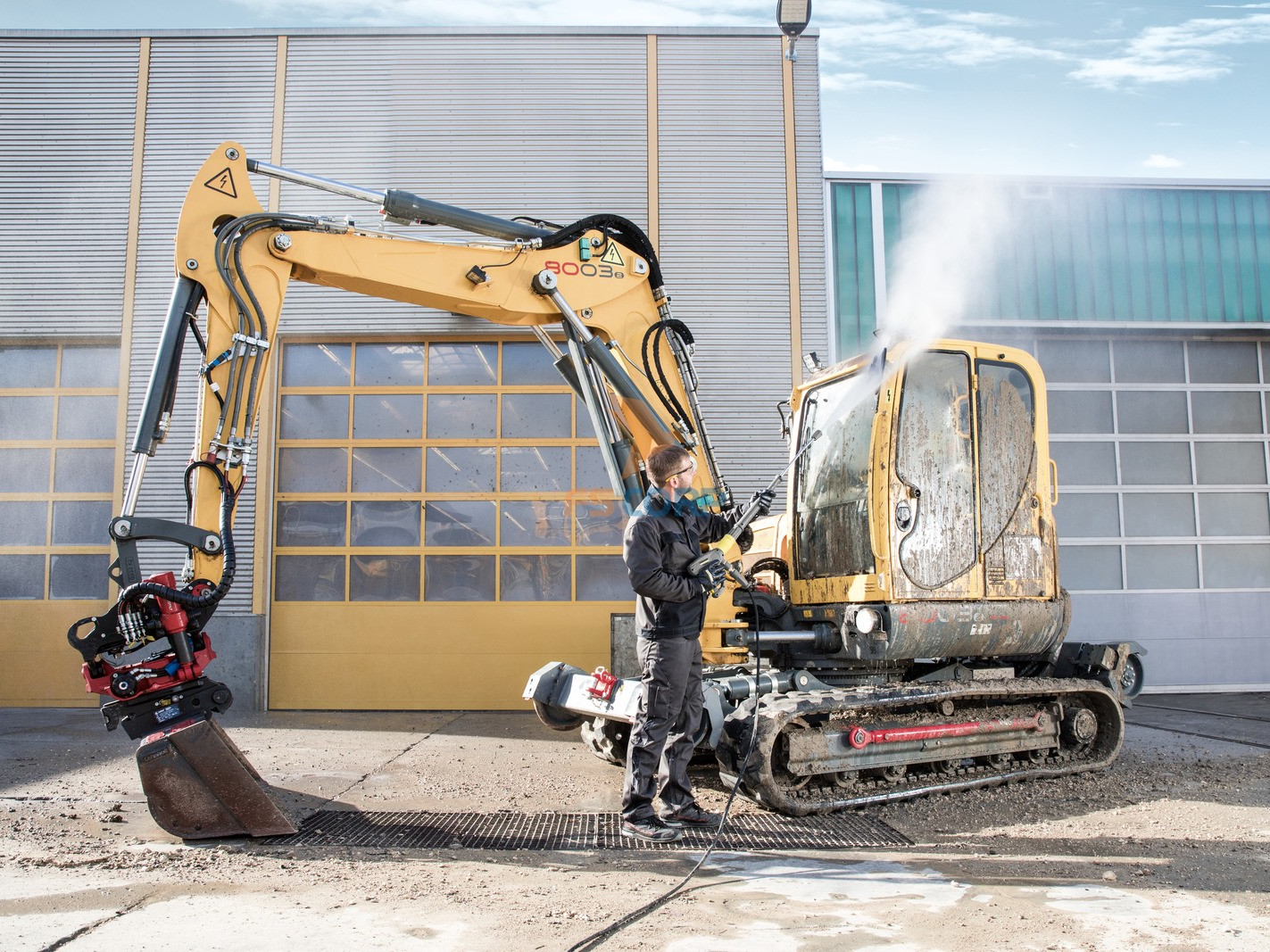 Máy phun áp lực Karcher 