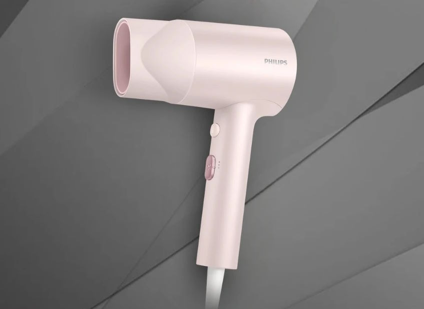 Máy sấy tóc 1600W Philips BHD321/50