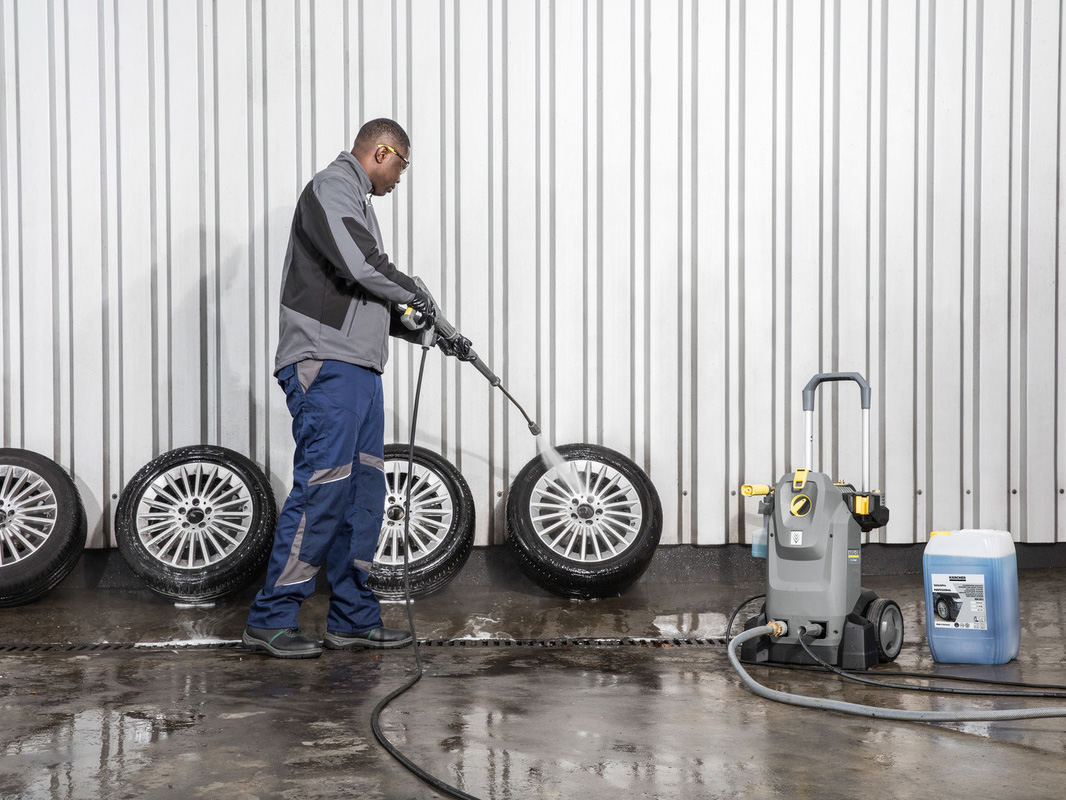 Máy làm sạch áp lực Karcher 