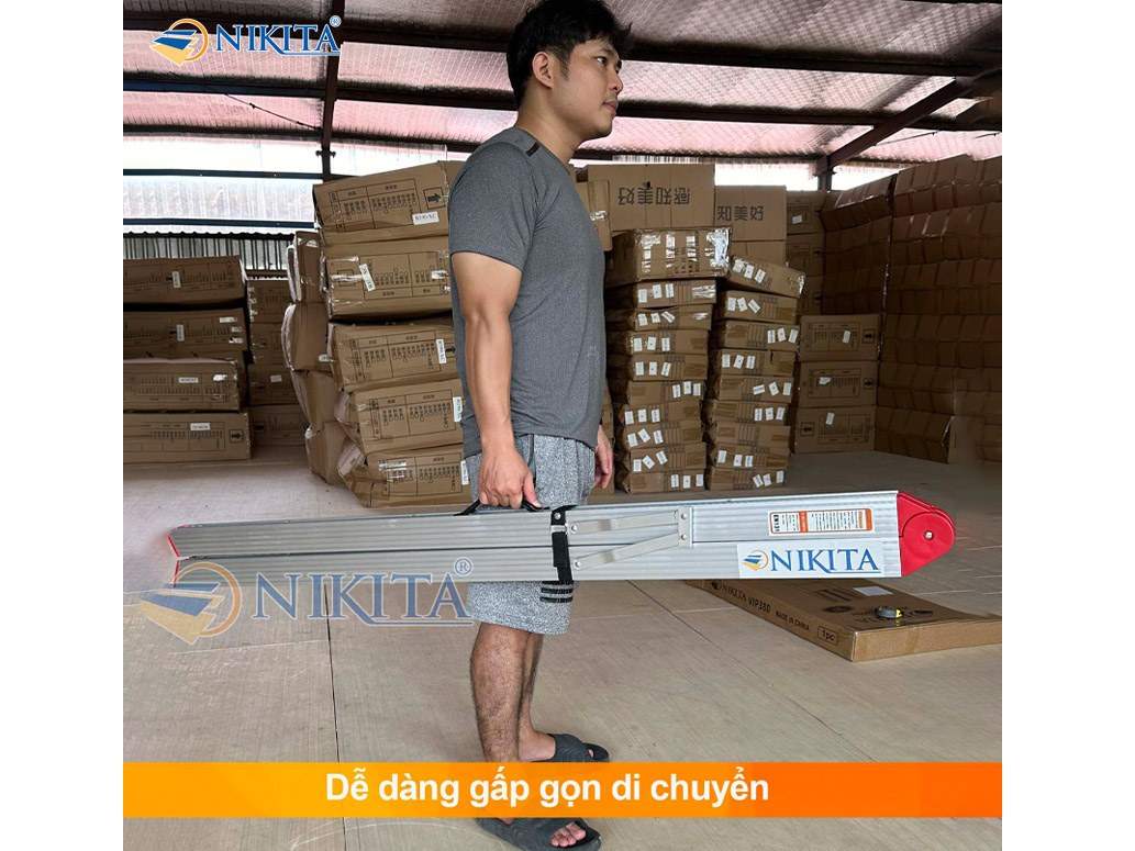 Thang ghế gấp gọn  
