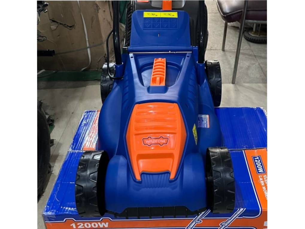 Máy cắt cỏ chạy điện Wadfow  