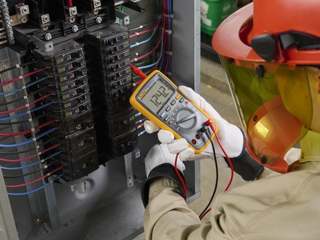 Fluke 17B+