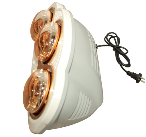 Benny BHT825W sử dụng 3 bóng đèn sưởi vận hành với công suất tổng mạnh mẽ là 825W 