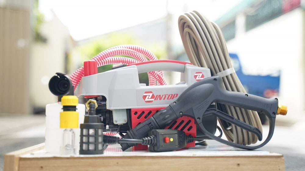 Máy xịt rửa áp lực Lintop