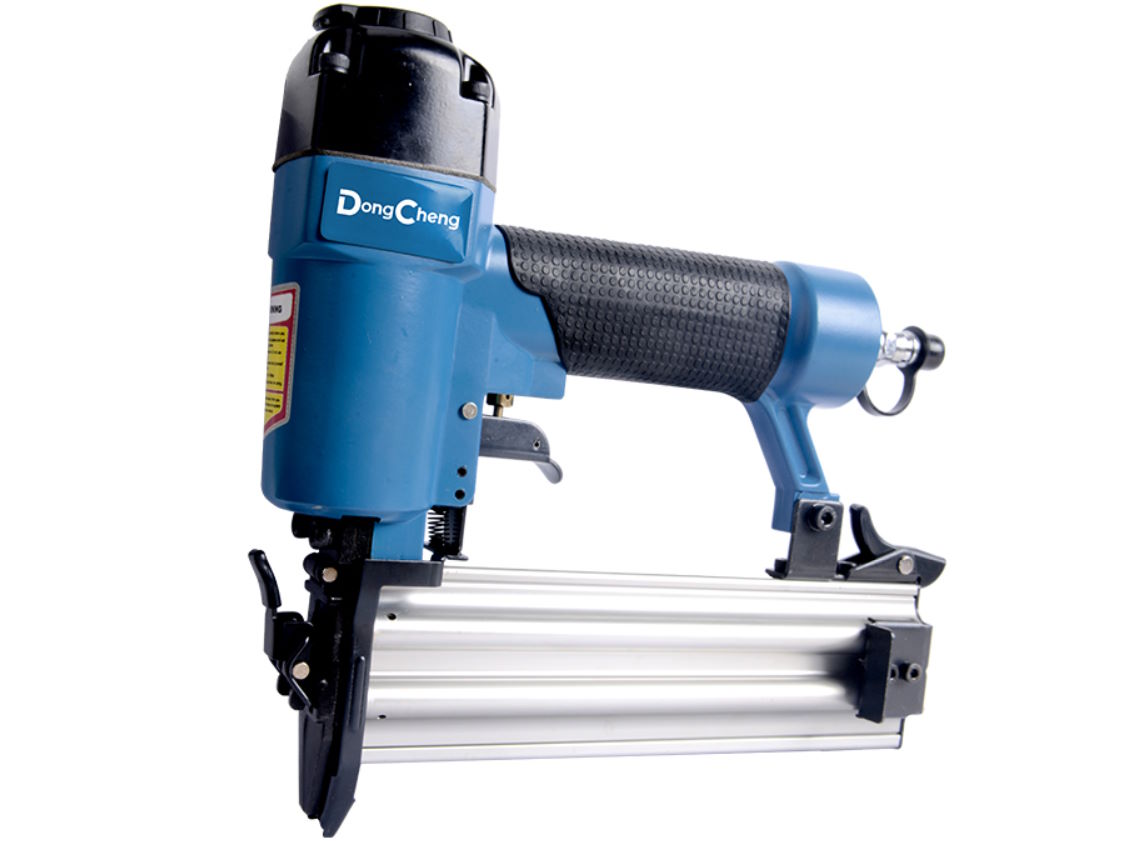 Súng bắn đinh DongCheng DF50