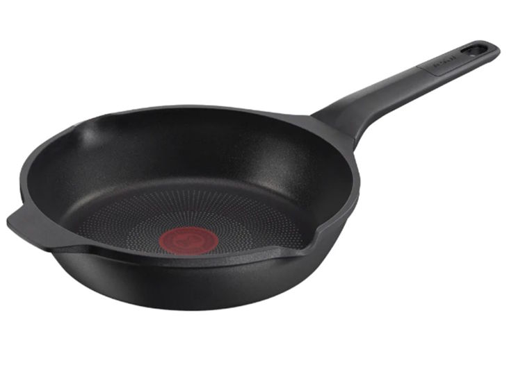 Chảo đúc cao cấp Tefal Robusto có miệng rót 24cm E2490444