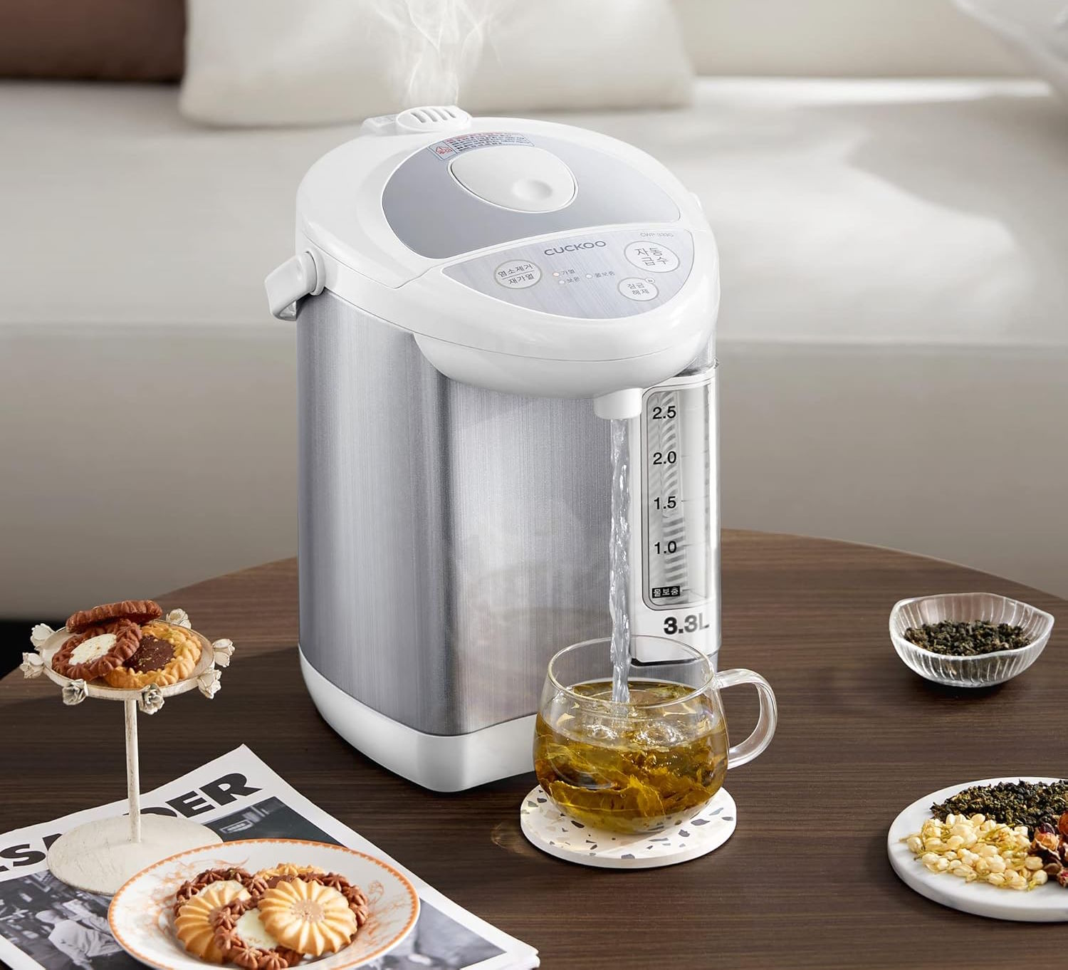 Thiết kế đơn giản, tinh tế và tiết kiệm không gian Bình thủy điện Cuckoo CWP-333G