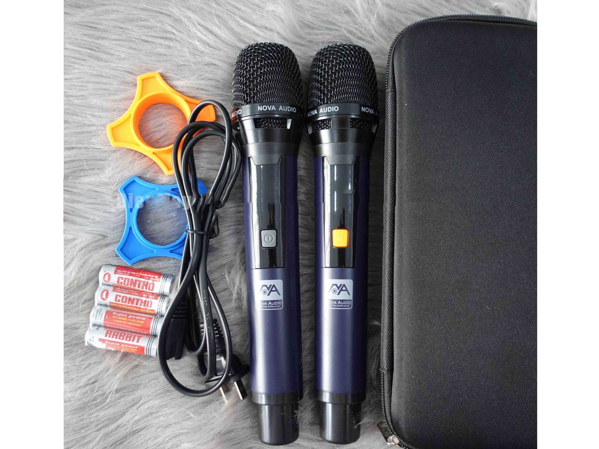 Nova Audio Nova-08Pro kèm 2 micro không dây Nova Audio Nova-08Pro