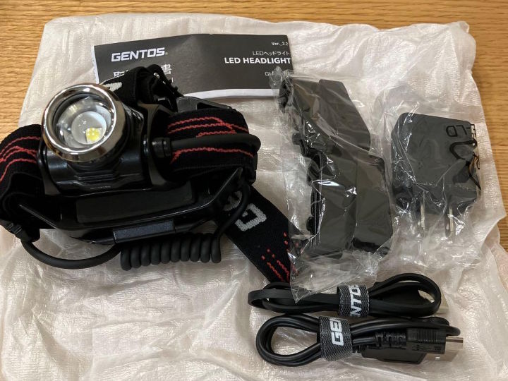 Đèn pin đeo đầu làm từ chất liệu bền bỉ Đèn pin đeo đầu