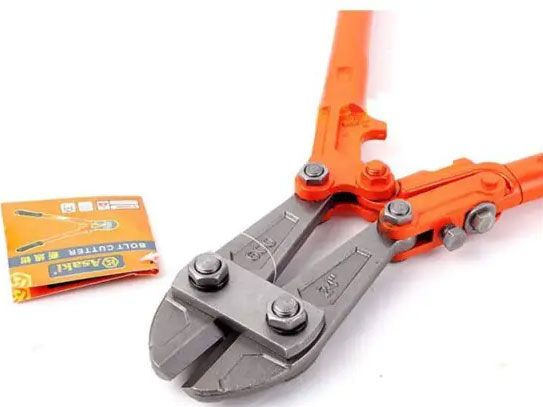 Asaki AK-0626 có lưỡi kìm sắc bén, rắn chắc Asaki AK-0626