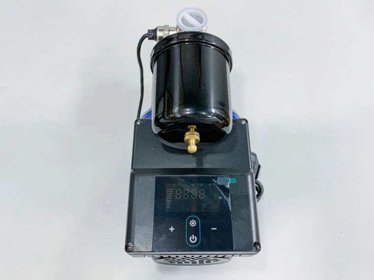 Máy bơm tăng áp có công suất 370W Máy bơm tăng áp