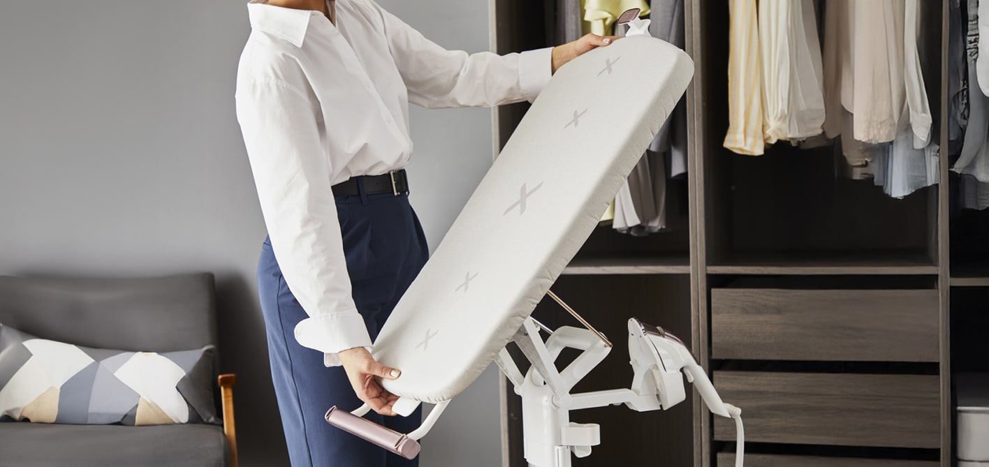 Bàn ủi hơi nước đứng Tefal IXEO Vision QT1811E0