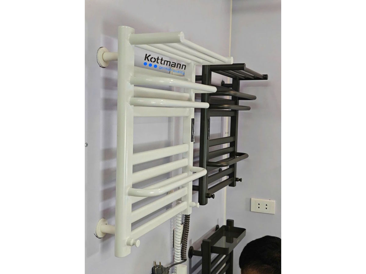 Giá sấy khăn, sấy quần áo nhanh chóng Giá sấy khăn dùng điện