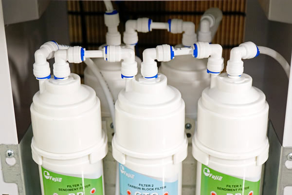 Máy lọc nước RO tích hợp làm nóng lạnh FujiE WPD5300C có 5 lõi lọc