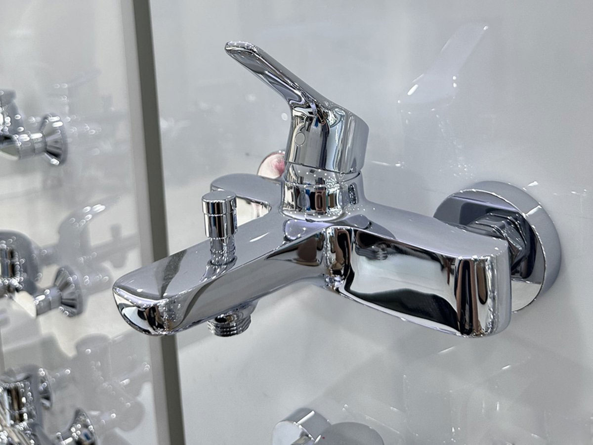 Sen tắm nóng lạnh Toto TBG03302VA