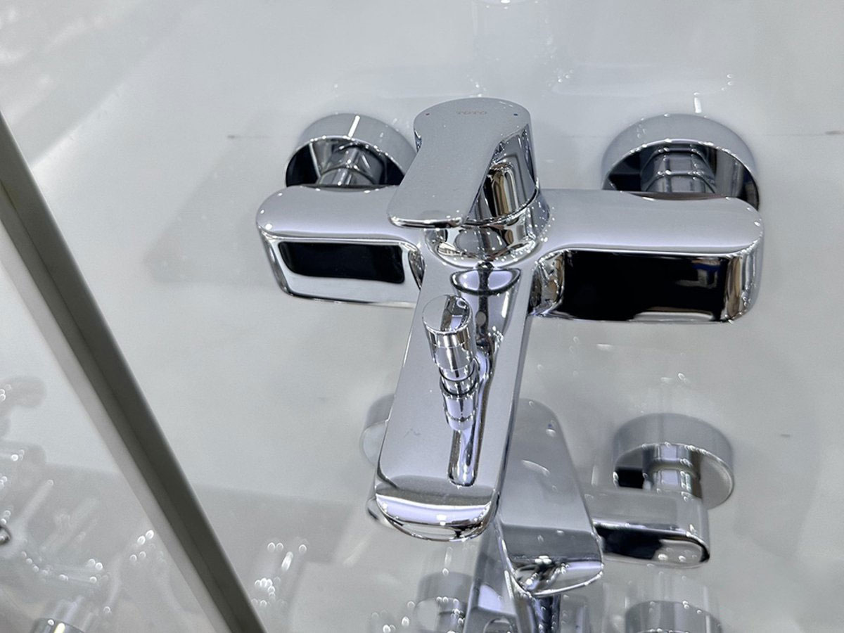 Sen tắm nóng lạnh 