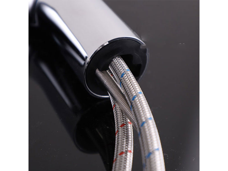 Vòi nước nóng lạnh Toto có bộ xả Vòi nước nóng lạnh Toto