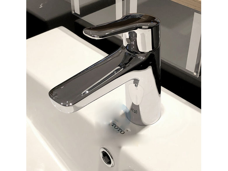 Vòi Lavabo làm từ đồng thau mạ Nickel Chrome sáng bóng Vòi Lavabo