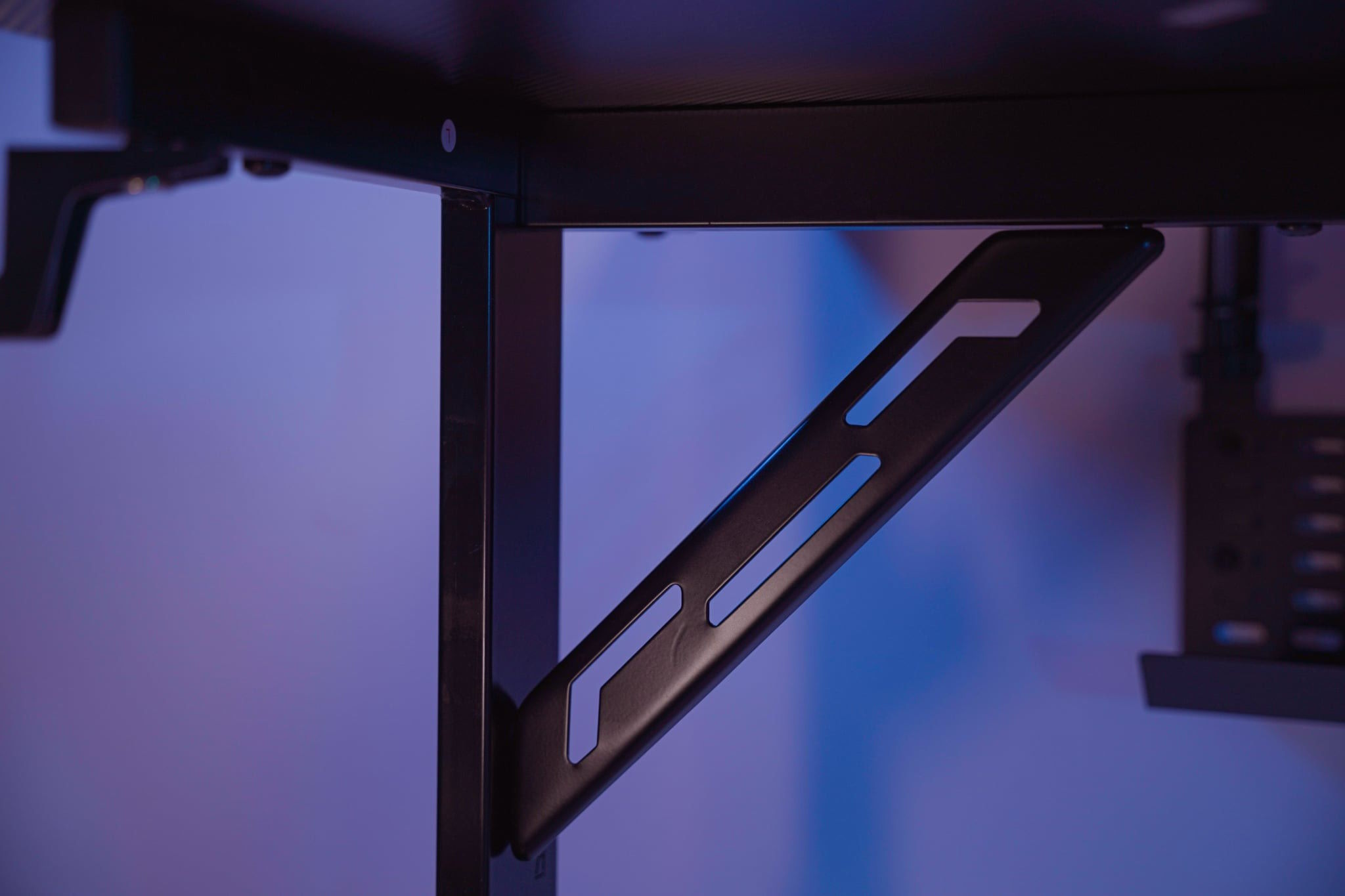 Chân hợp kim vững chắc – Chịu tải lớn Bàn E-DRA EGT1414V