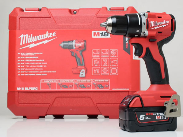 Máy khoan động lực dùng pin 18V Milwaukee M18 BLPDRC Máy khoan động lực dùng pin 18V Milwaukee M18 BLPDRC
