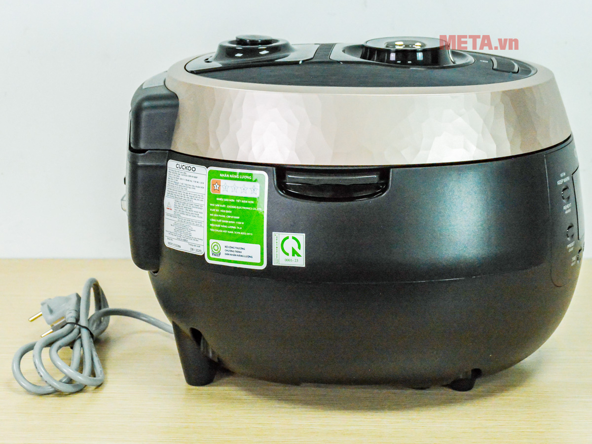Cuckoo CRP-R1000F/BKGBCRVNCV thiết kế dây điện liền thân nồi Cuckoo CRP-R1000F/BKGBCRVNCV thiết kế dây điện liền thân nồi
