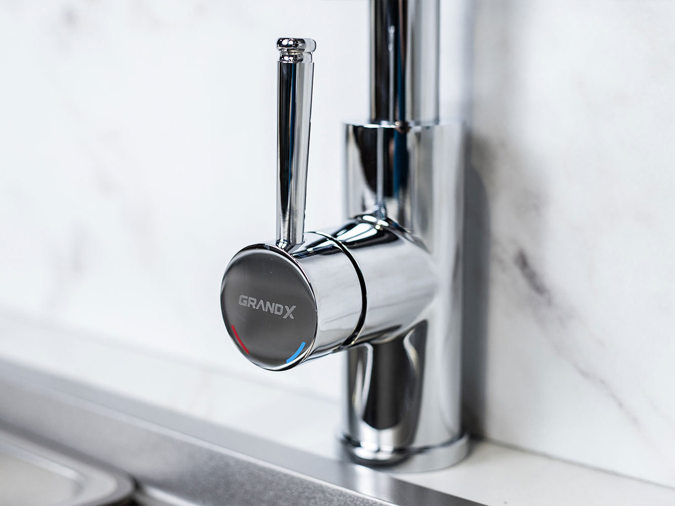 Vòi rửa chén dây rút nóng lạnh 