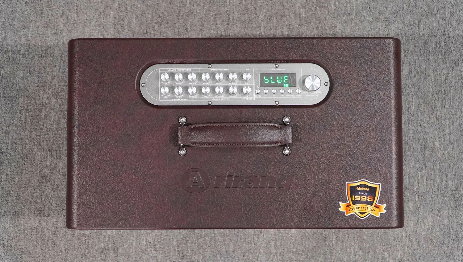 Thiết kế nhỏ gọn, bền bỉ – Dễ dàng di chuyển Loa karaoke xách tay Arirang MB2S