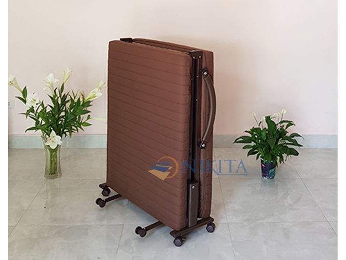 Nikita HQ75 dễ gấp đôi lại Nikita HQ75