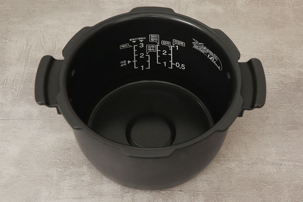 CRP-T0310FGW có lòng nồi chống dính hiệu quả CRP-T0310FGW