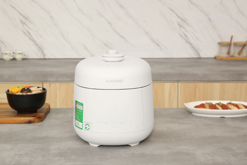 Nồi cơm điện tử sử dụng công nghệ nấu 3D tỏa nhiệt đều Nồi cơm điện tử