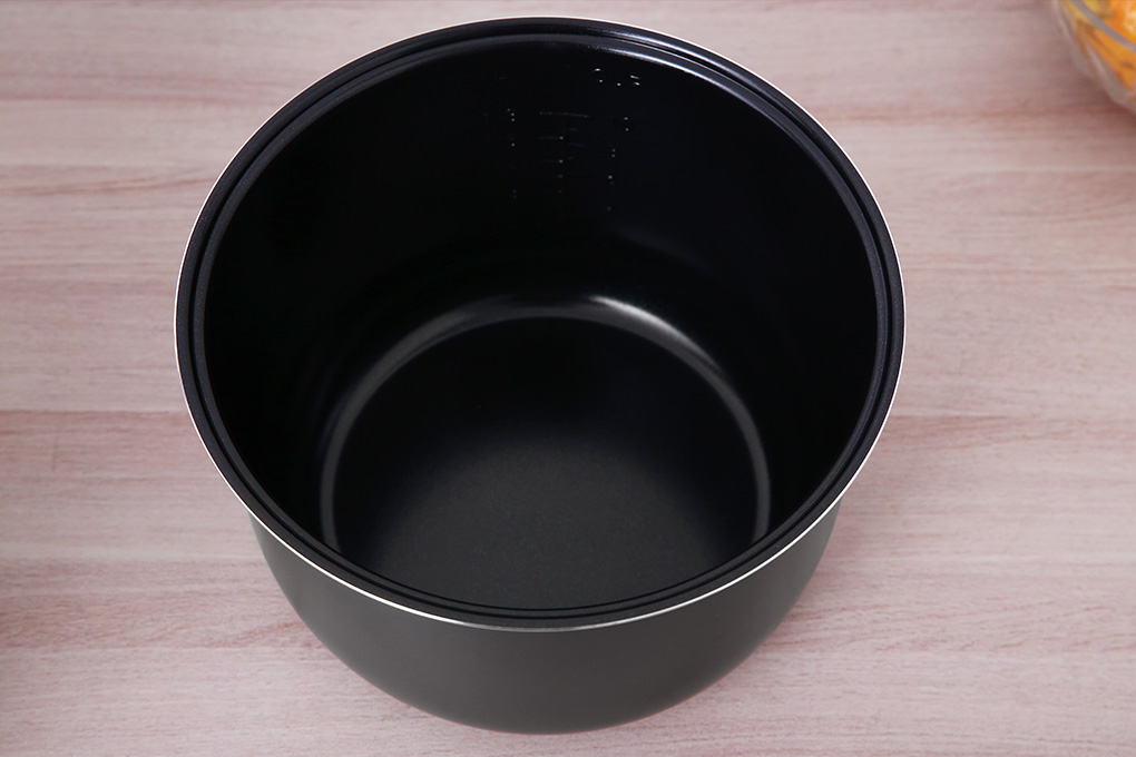 KG18DR9 có chống dính cực bền ở lòng nồi KG18DR9