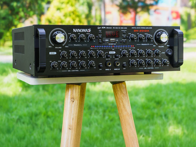 Amply karaoke Nanomax DH-2012A
