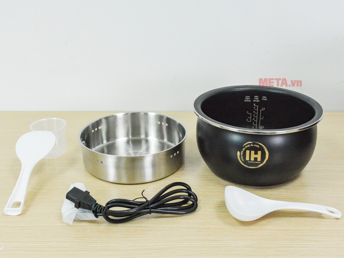 Trọn bộ phụ kiện kèm theo Nồi cơm điện Sunhouse SHD8826 Trọn bộ phụ kiện kèm theo Nồi cơm điện Sunhouse SHD8826