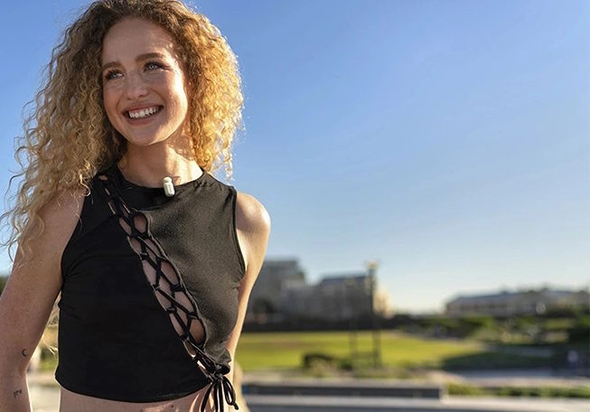 Mic thu âm nhỏ gọn, đeo thoải mái Mic thu âm