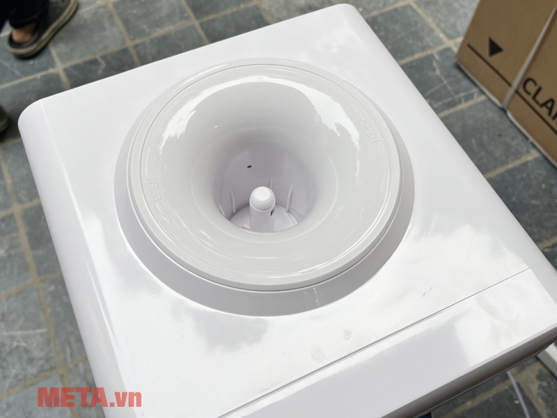 Nơi úp bình Cây nước nóng lạnh Fujihome WD5320E