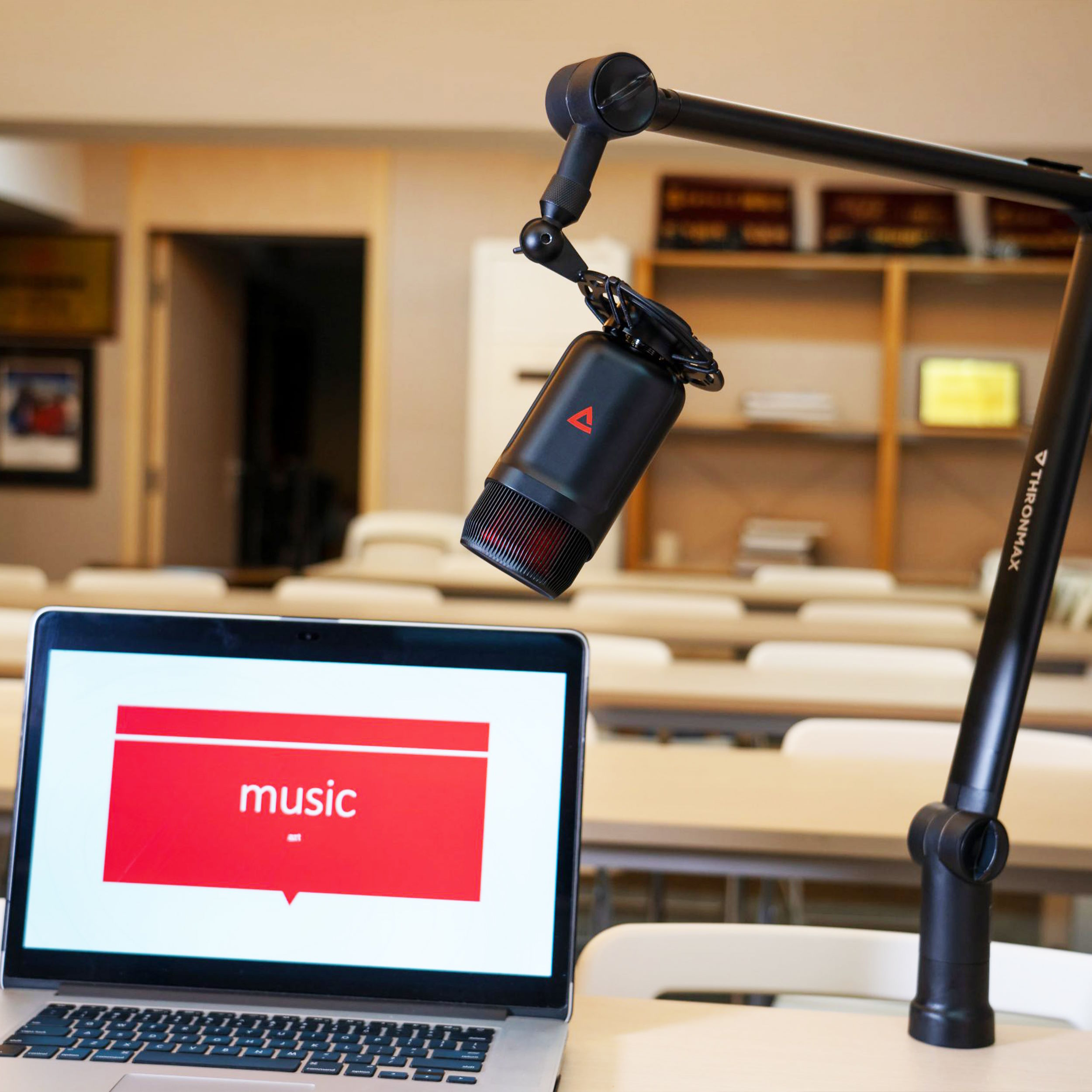 Công nghệ VERTIGAIN – Tăng độ trong và chất lượng âm thanh lên đến 10% Microphone Thronmax Mdrill Zone XLR M5 with Shock Mount Bundle