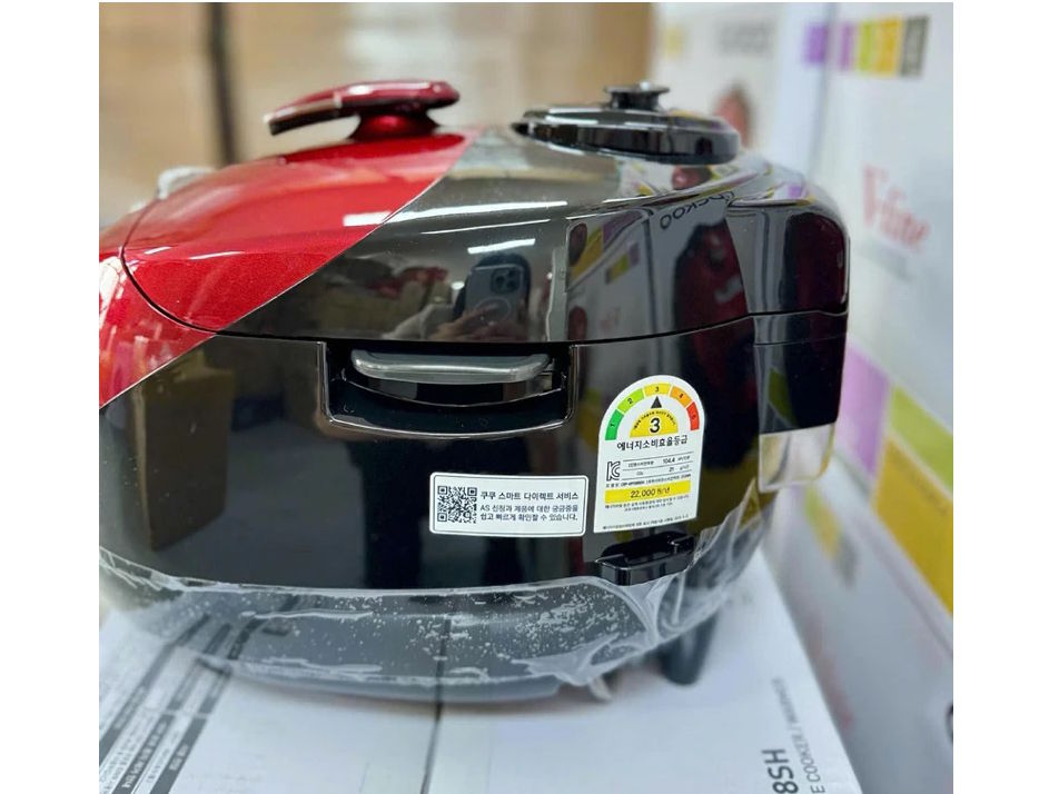 CRP-HPF0668SH sở hữu màu đỏ đen đẹp mắt CRP-HPF0668SH