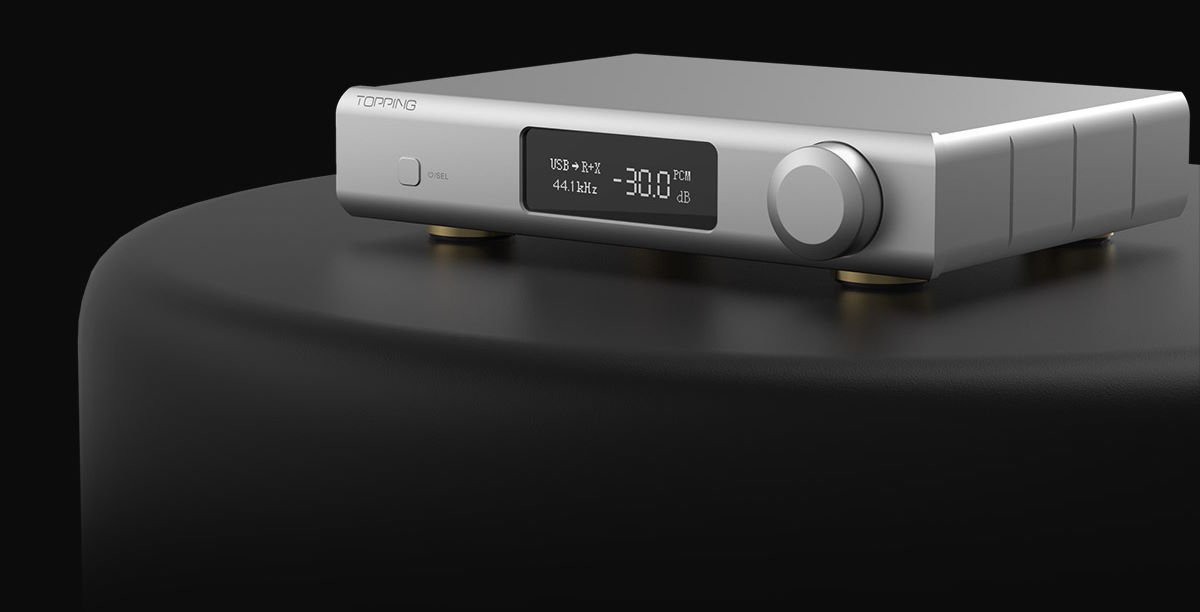 Thiết kế mặt trước và mặt sau tiện dụng DAC Topping