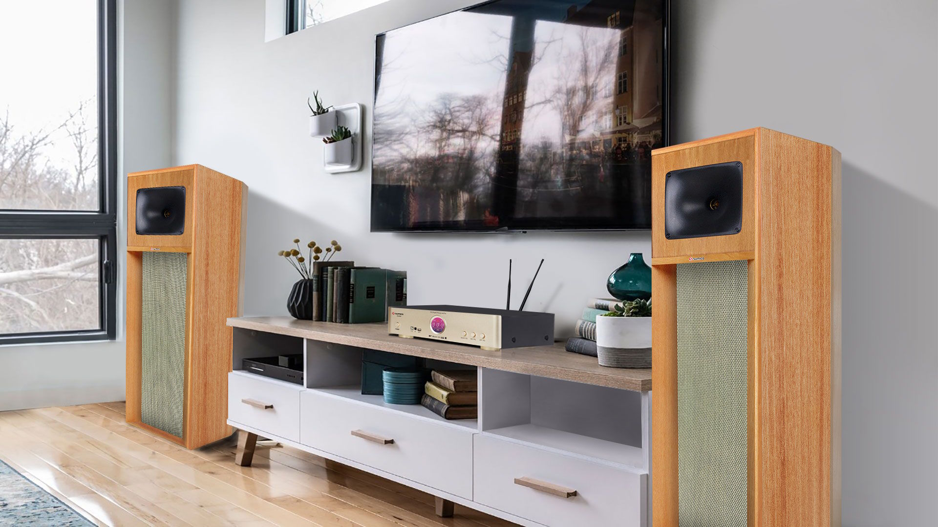 Bass uy lực, giọng hát trung âm rõ nét Sumico Gold Horn 12