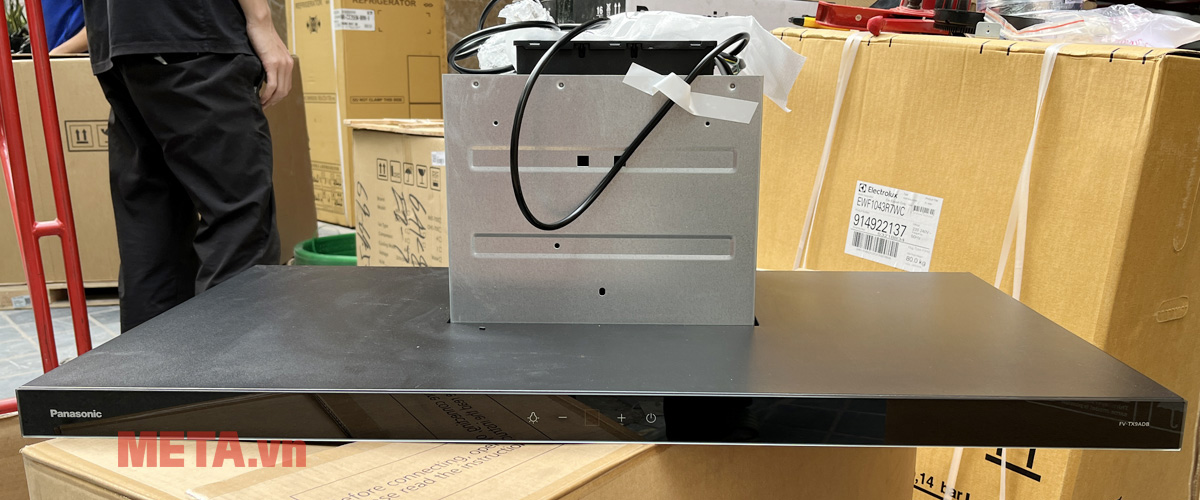 Hình ảnh thực tế Máy hút mùi Panasonic FV-TX9ADBYUE Máy hút mùi Panasonic FV-TX9ADBYUE