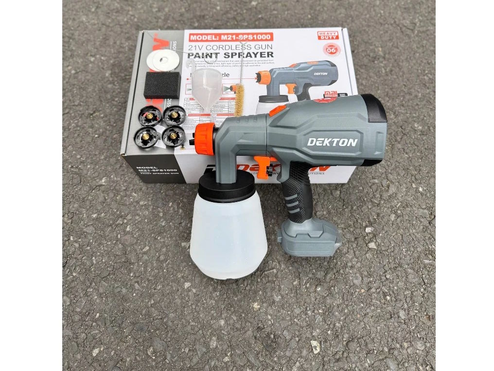 Máy phun sơn Dekton cho khả năng phun sơn nhanh và đều Máy phun sơn Dekton