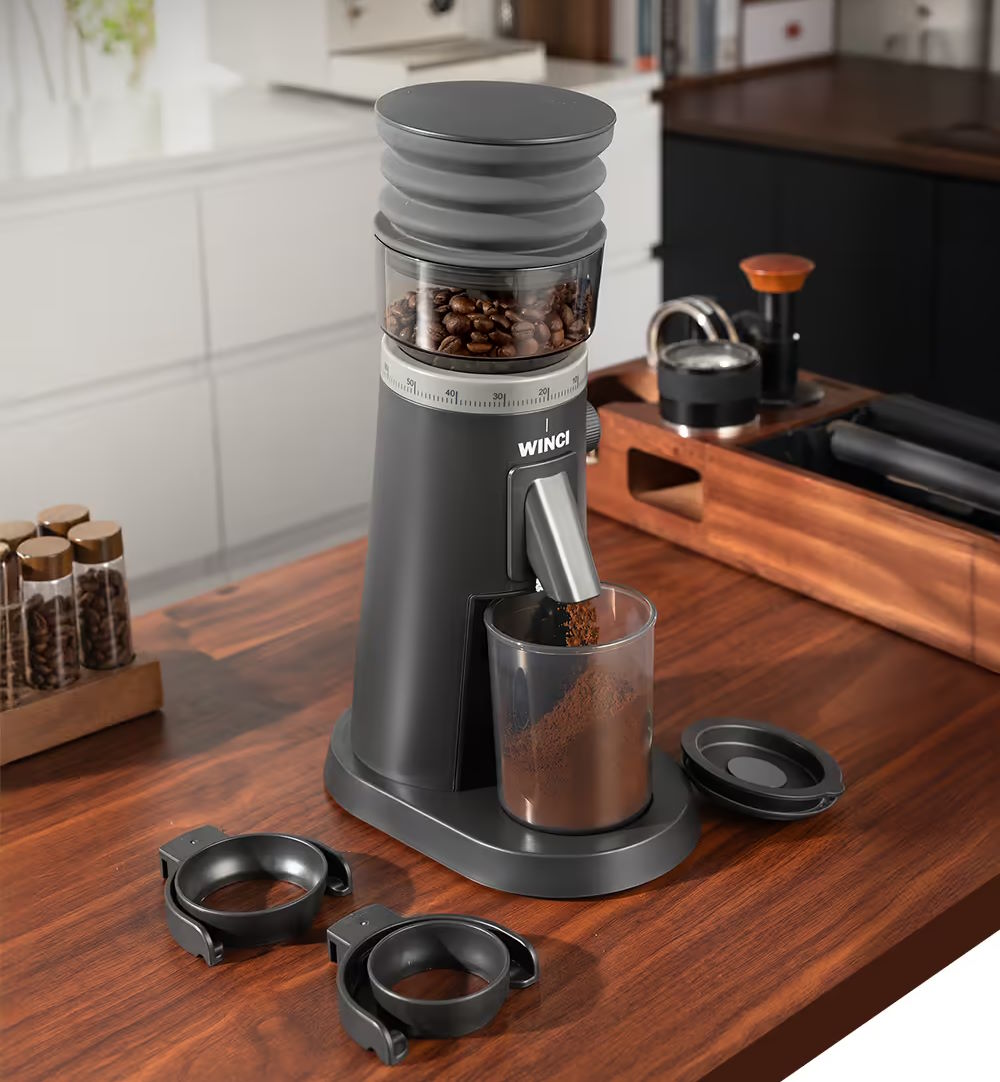 Khử tĩnh điện ion – không lo bột bay, góc pha luôn sạch Máy xay cà phê Single Dose Winci